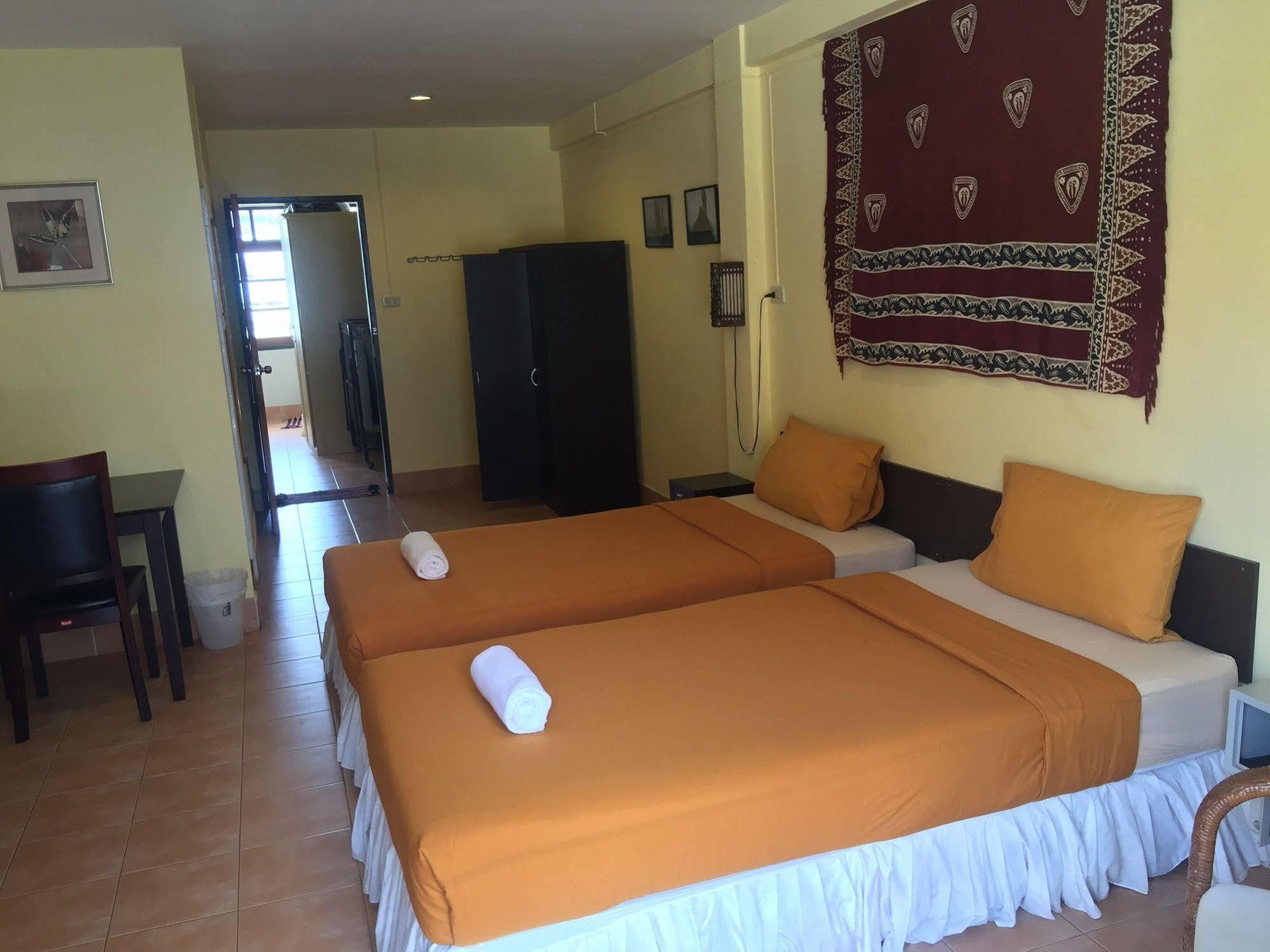 Nin Apartments Karon Beach Пхукет Экстерьер фото
