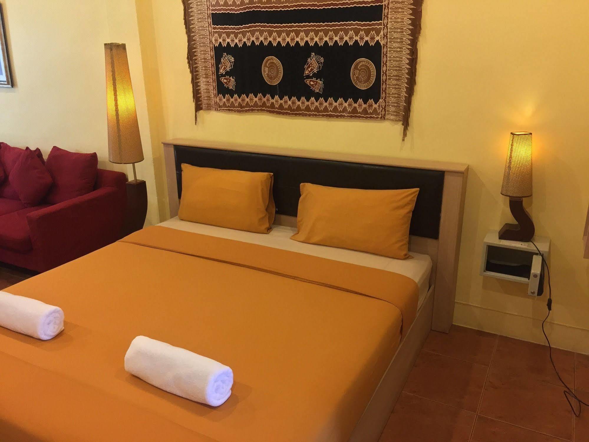 Nin Apartments Karon Beach Пхукет Экстерьер фото