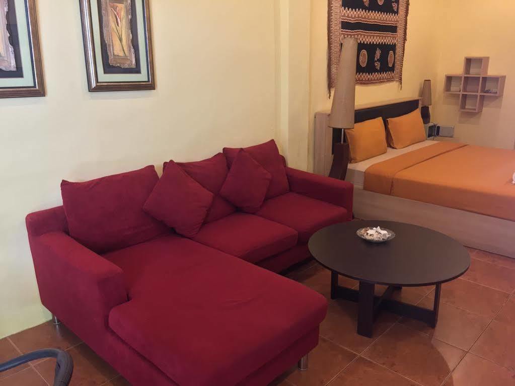 Nin Apartments Karon Beach Пхукет Экстерьер фото