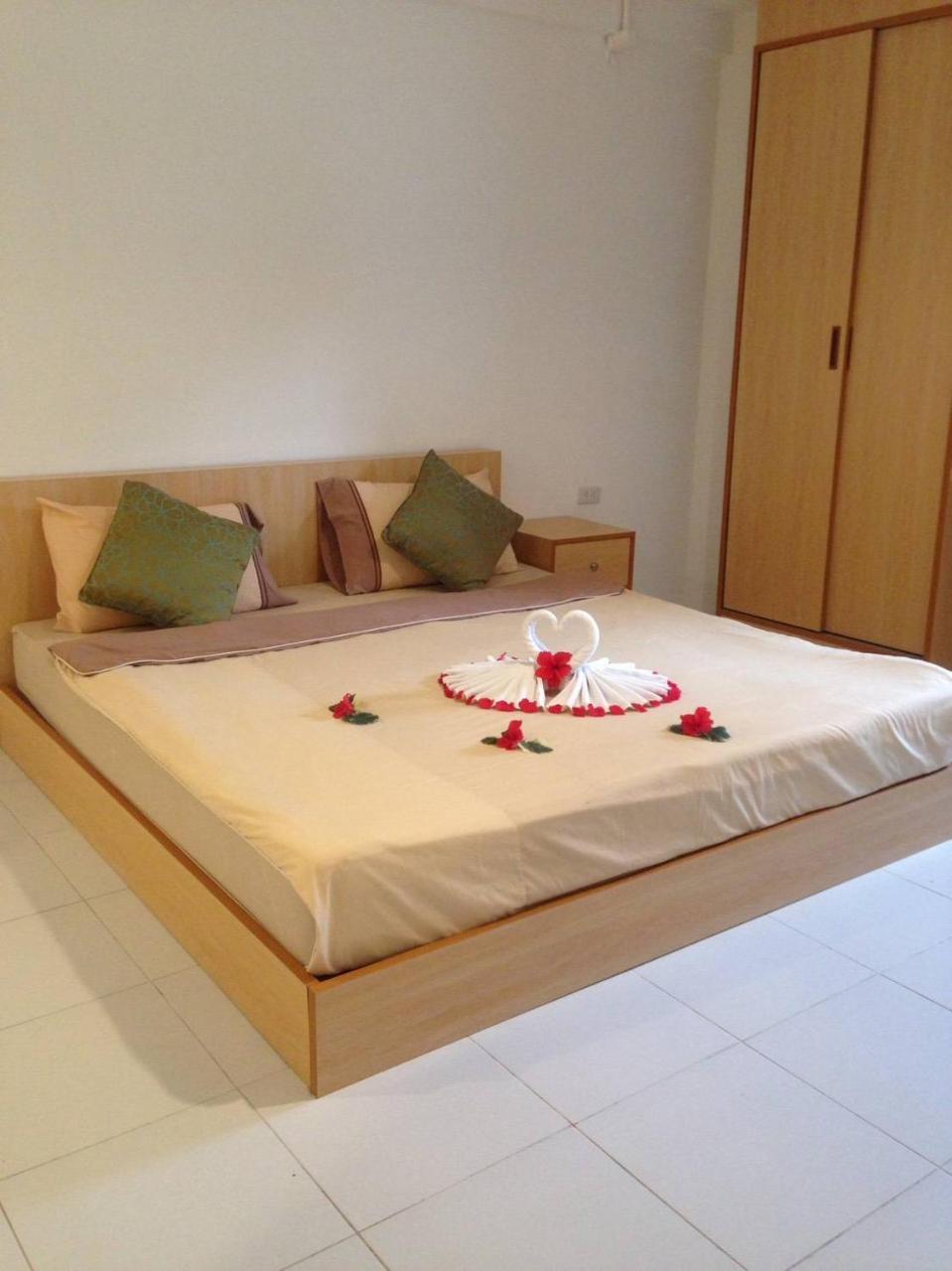 Nin Apartments Karon Beach Пхукет Экстерьер фото