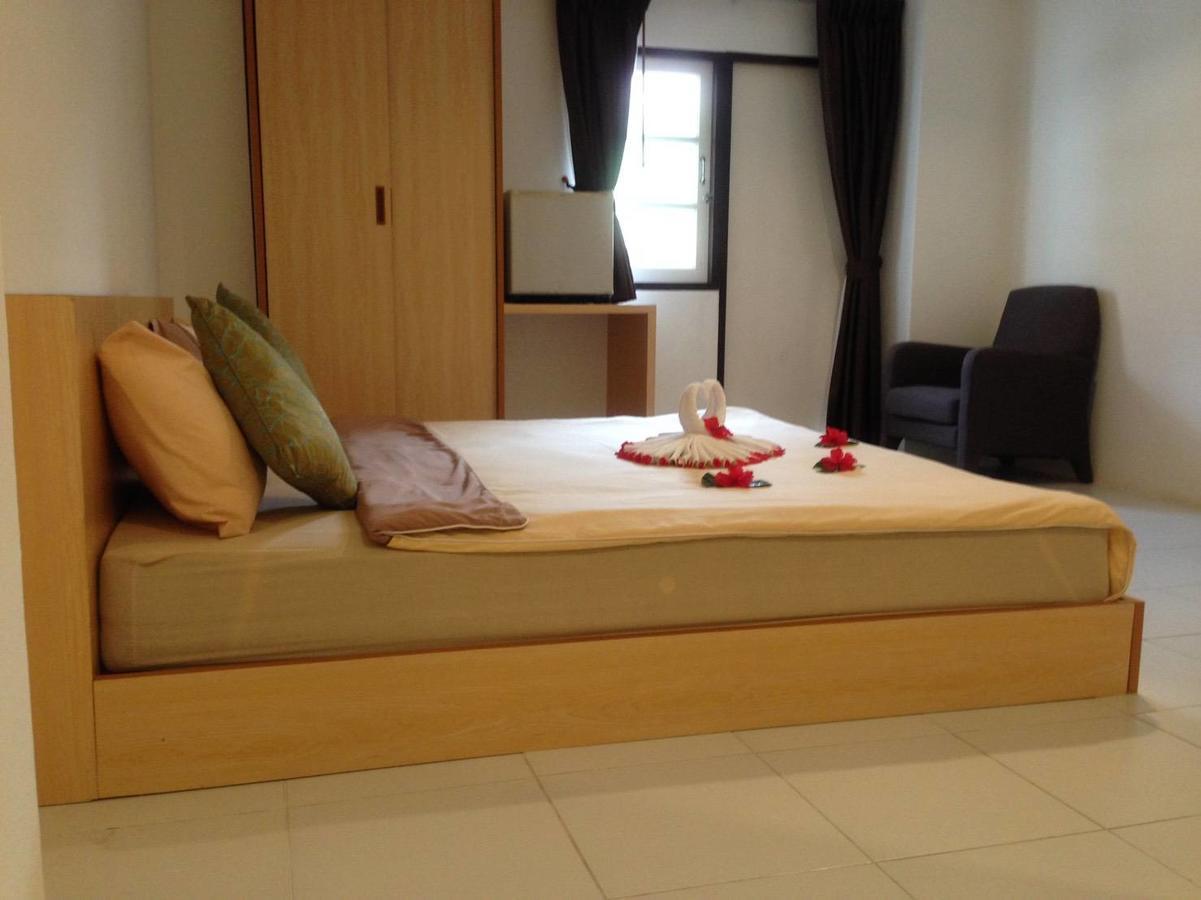 Nin Apartments Karon Beach Пхукет Экстерьер фото