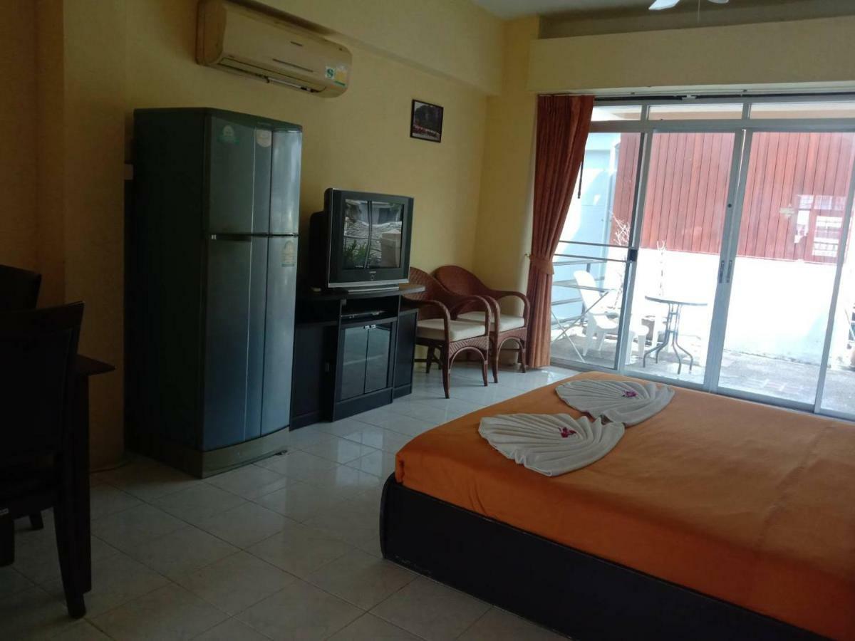 Nin Apartments Karon Beach Пхукет Номер фото